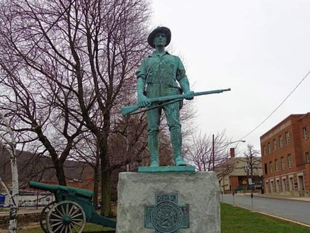 hiker monument