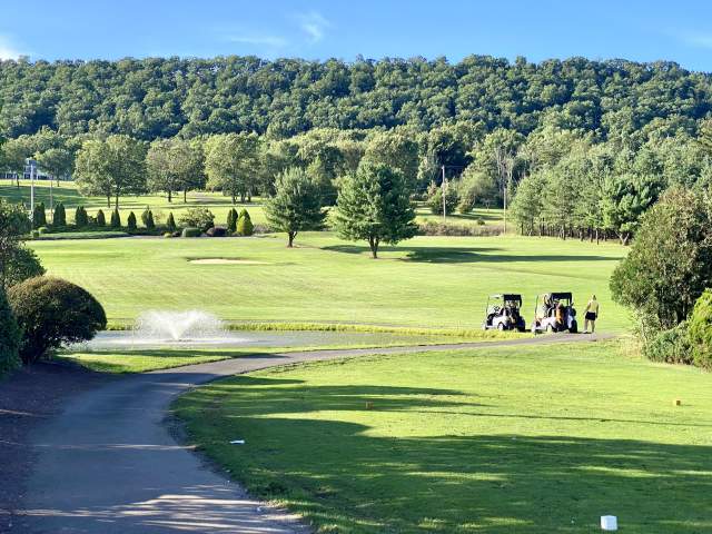 Three Ponds Golf