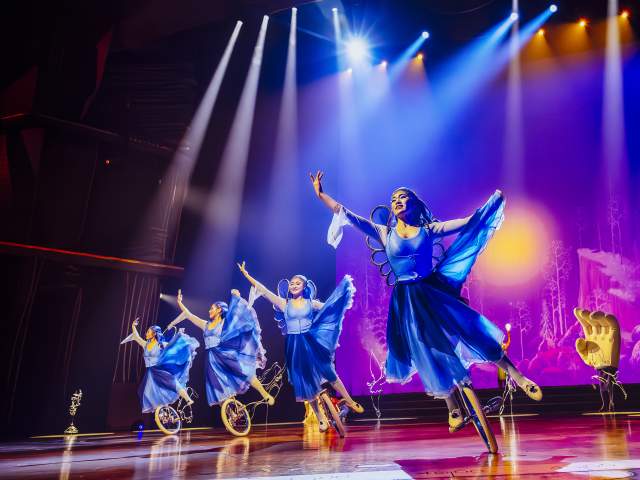 Unicarians performance at Drawn to Life by Cirque du Soleil & Disney