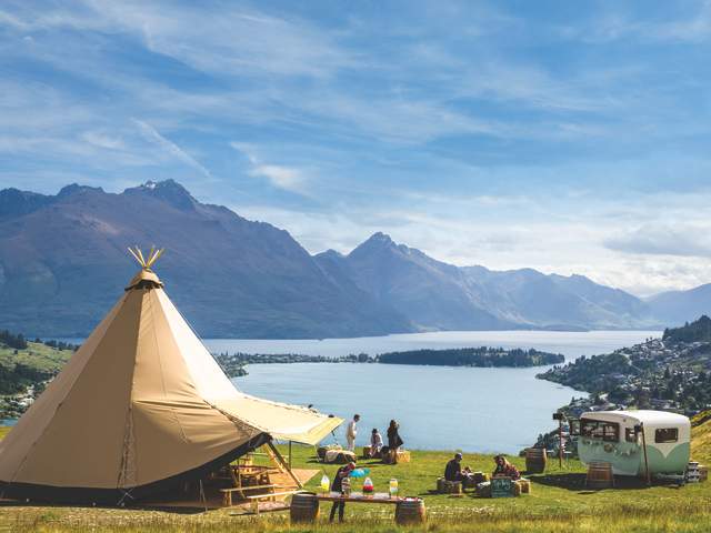 NZ High Country Venue with View on Lake Wakatipu
