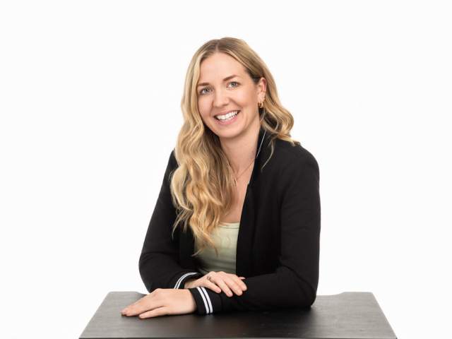 Headshot of Gina Bethell.