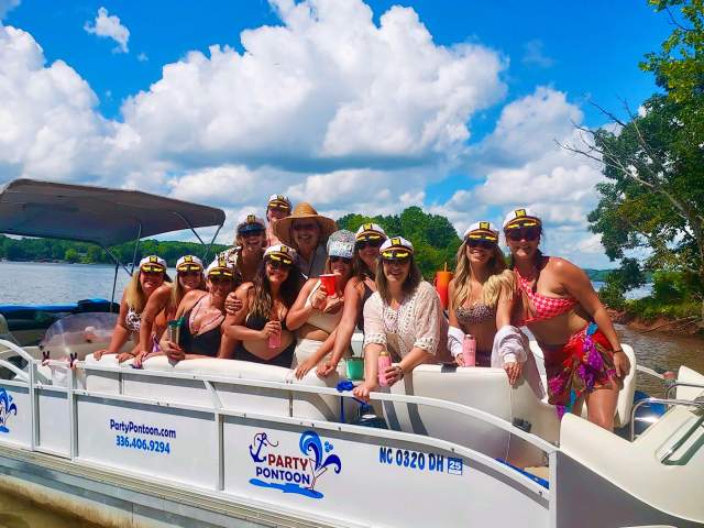 DTN - HI - Chartered Cruises - Party Pontoon