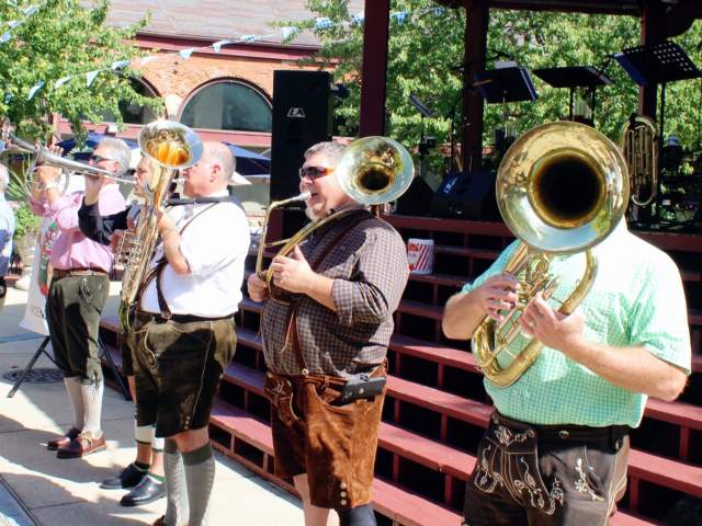 Two Brothers Roundhouse - Oktoberfest