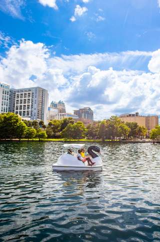 Orlando Lake Eola boat tour