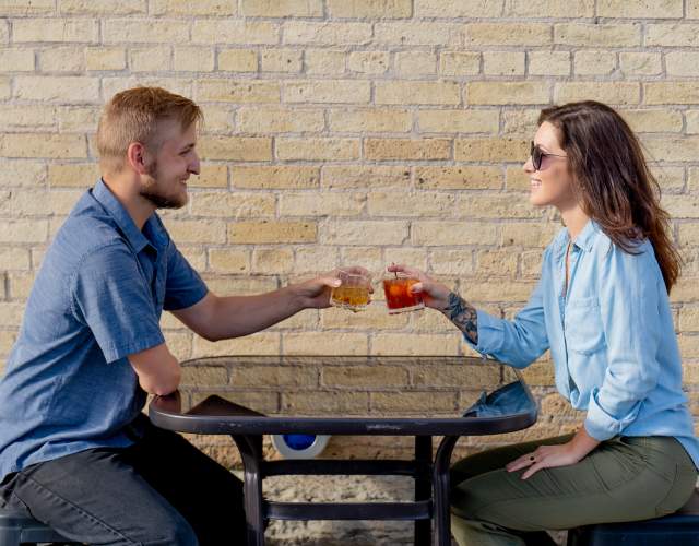 Winebar Cheers