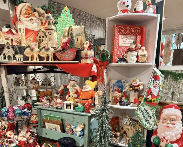 Warehouse 55 - Holiday Display