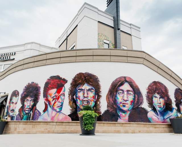 Rock Legends Mural at The Gateway