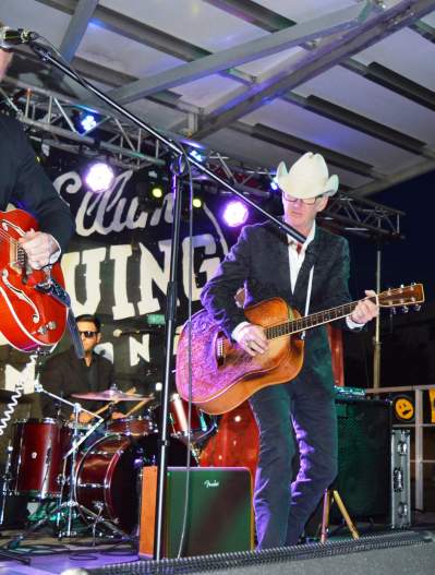 Two Tons of Steel on stage at Texas Music Revolution