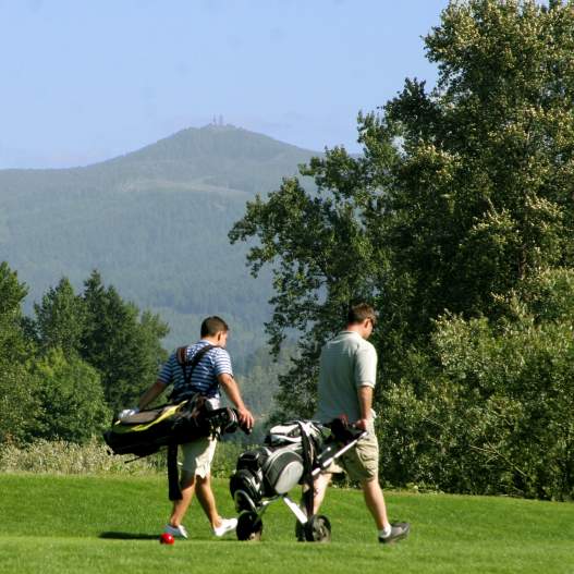 Emerald Valley Golf Club by Julia Carr