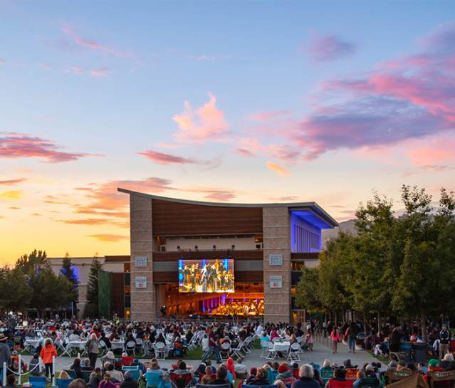 Best Places to Listen to Live Music in Sonoma Valley