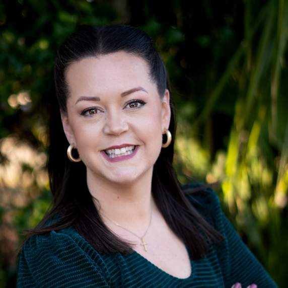 Lindsey Winner Headshot