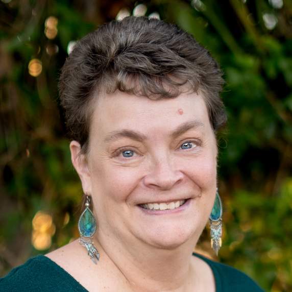 Beverly Race Headshot