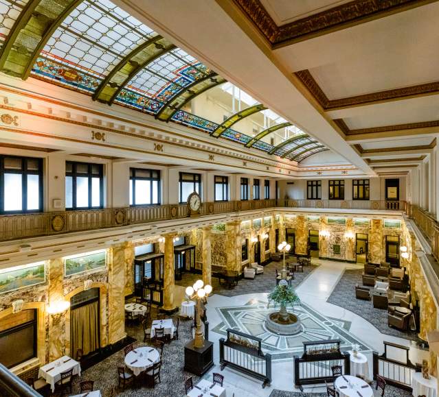 Radisson Lobby 2021