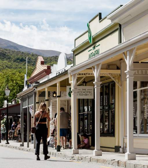 Boutique shops down the main street of Arrowtown
