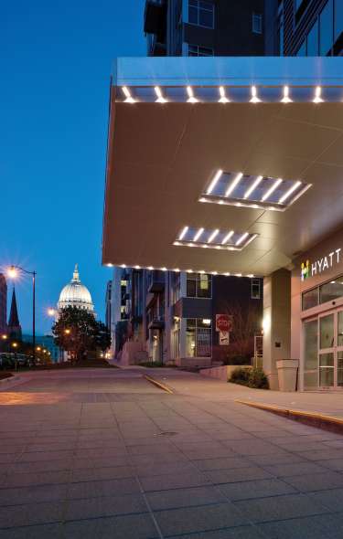The front entrance of Hyatt Place Downtown Madison