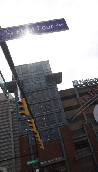 Women's Final Four Street Signs