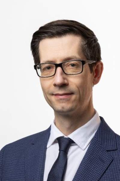 Headshot of Prof Tomasz Liskiewicz