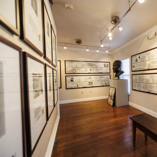 Influencer Katrina Dandridge visits Hannibal Square Heritage Center
