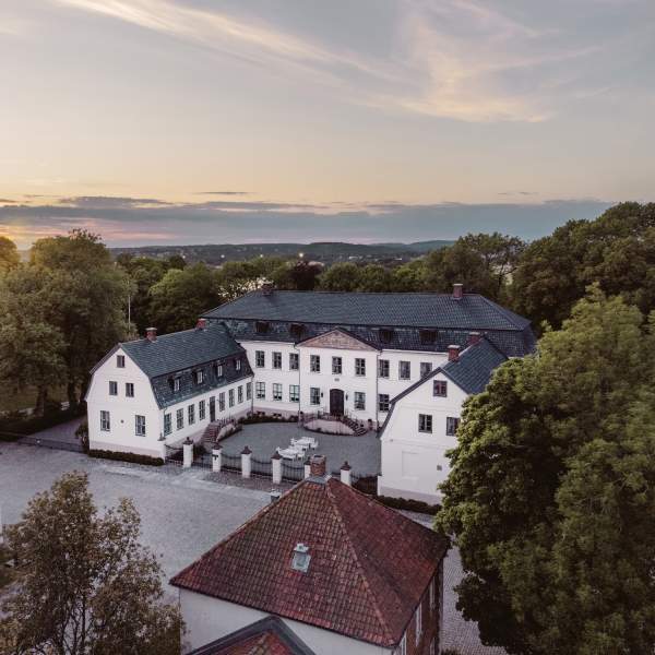 Hafslund Hovedgård sett fra luften. Foto.