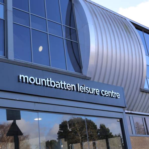 Photograph showing the outside of the Mountbatten Leisure Centre