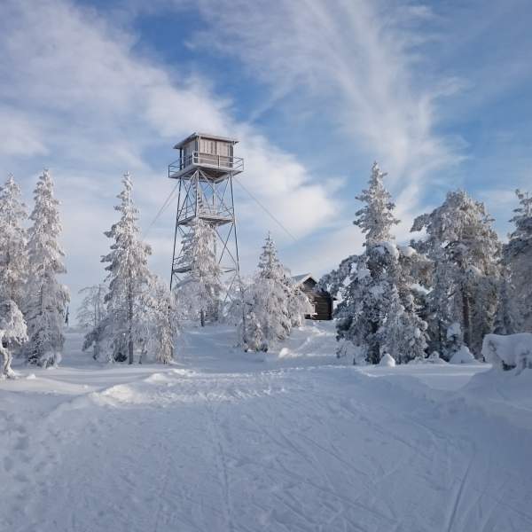 Skitur til utkikkstårnet på Blåenga