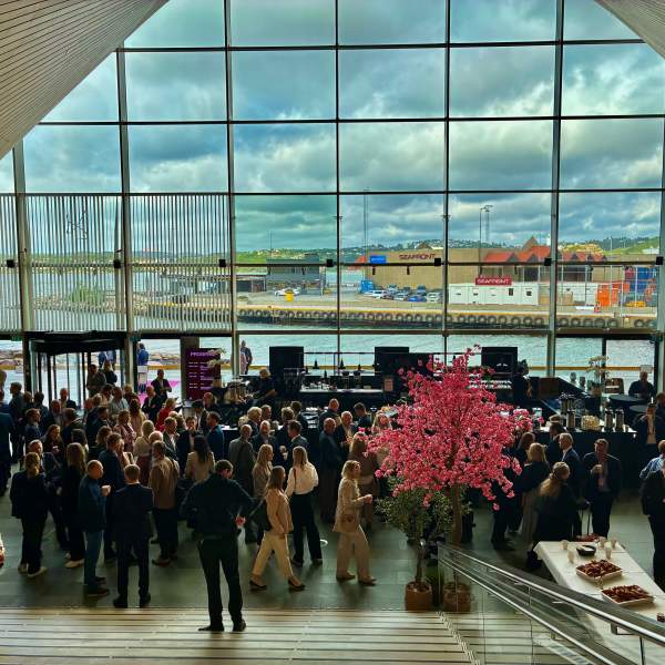 Samling i kilden teater og konserthus