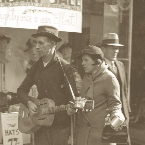 Knoxville: A Walking Music Guide