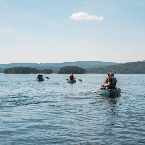 Paddling in Finnskogen with canoes from Odal Kano og Fritid