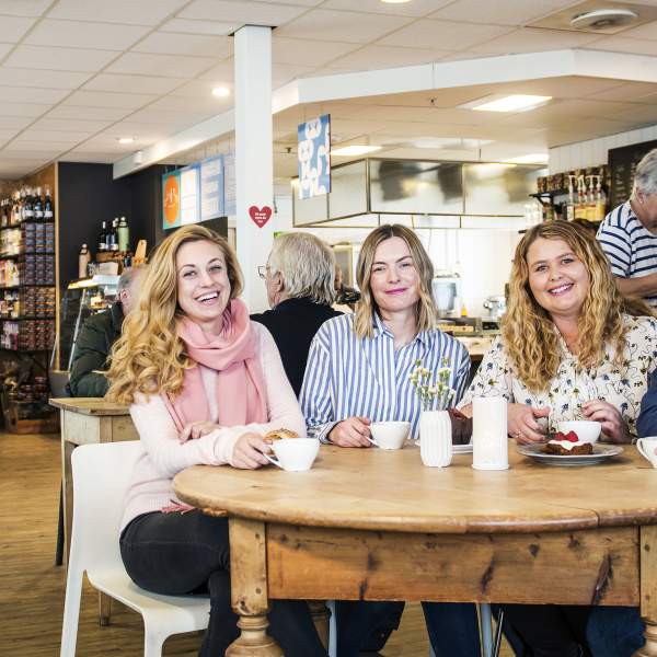 Gather your friends for a cosy lunsj or meetup at CC Gjøvik