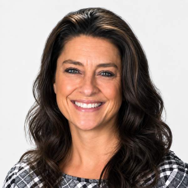 Kristen Schultz Headshot