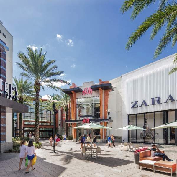 The Florida Mall exterior ZARA, Steps New York, H&M