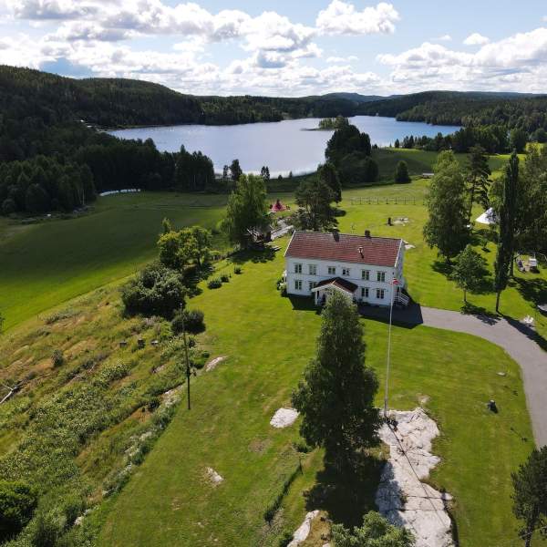 Dronebilde fra Ingelsrud Gård