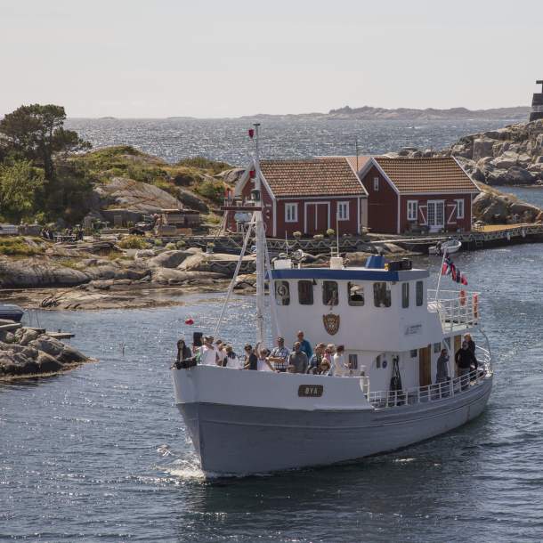 Sightseeingbåten M/B Øya i Blindleia, Ulvøysund, Lillesand