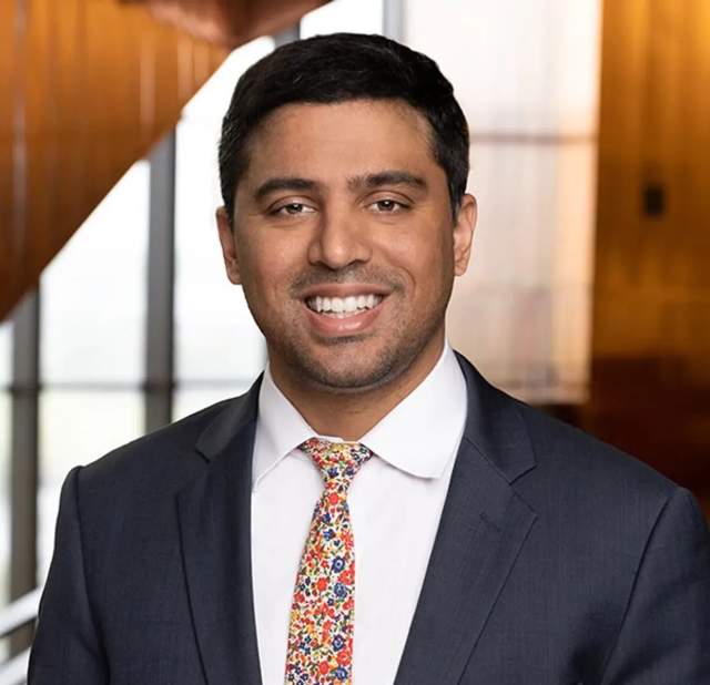 Zo Qadri headshot