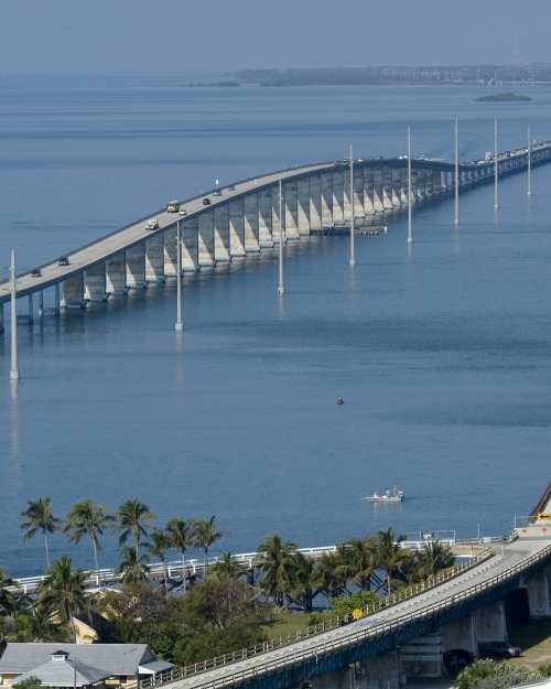 Florida seven mile bridge marathon