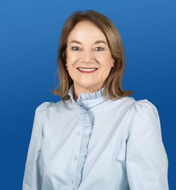 Headshotof Elaine Blazys