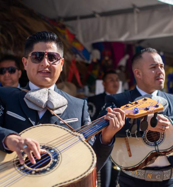 Hispanic guitarists at FusionFest 2022