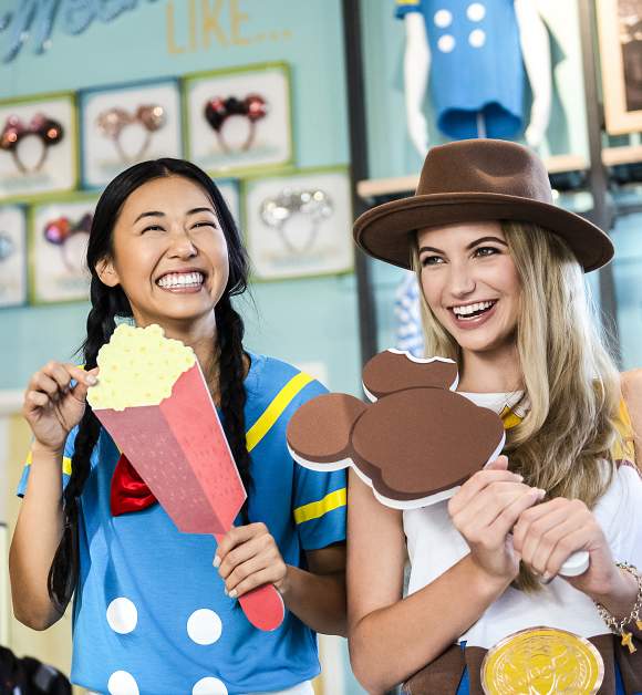 DisneyStyle girls with props