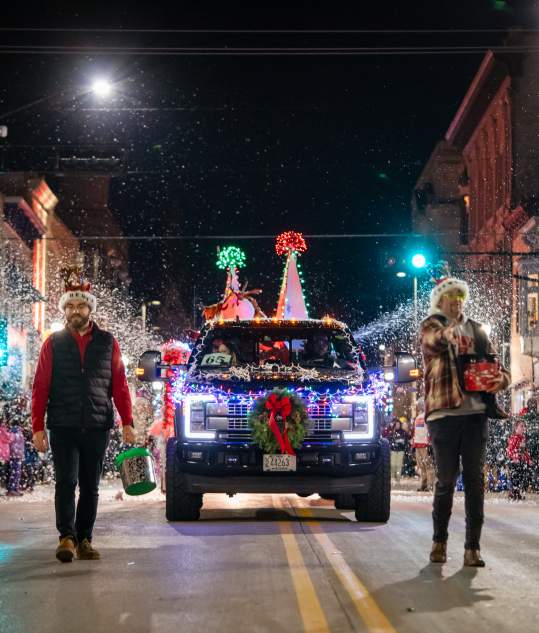 Lakeshore Holiday Parade in Manitowoc