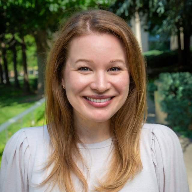 Alyssa Headshot