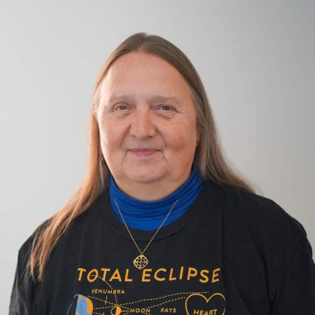 Sandra Wicker Volunteer Headshot