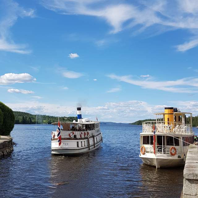 2 boats on their way out into Lake Rødenes