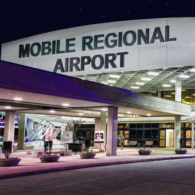 mobile regional airport front entrance