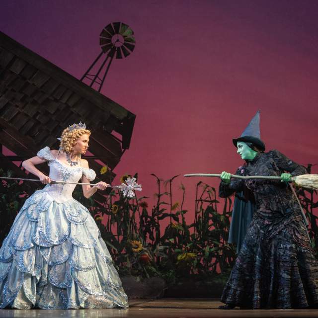 Celia Hottenstein as Glinda and Olivia Valli as Elphaba in the National Tour of WICKED