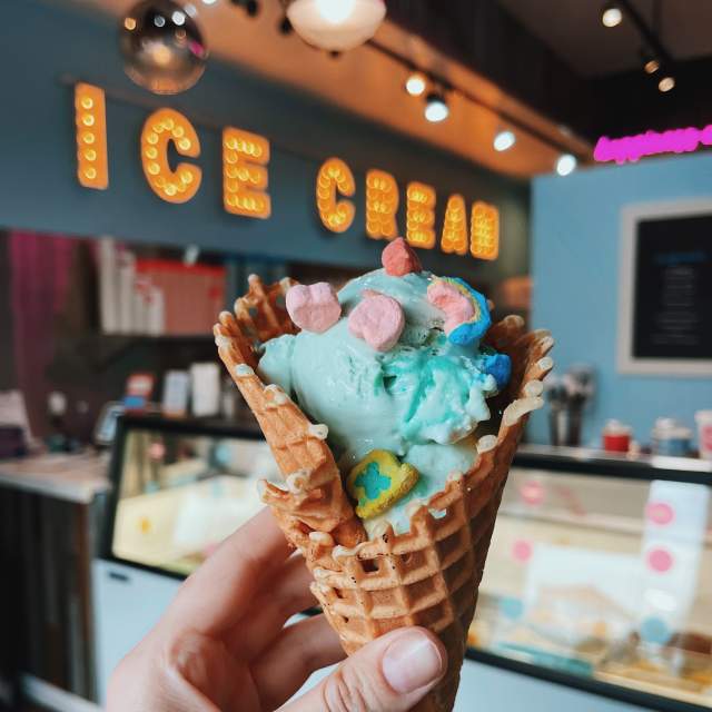 Ice Cream Shop Photos and Images & Pictures
