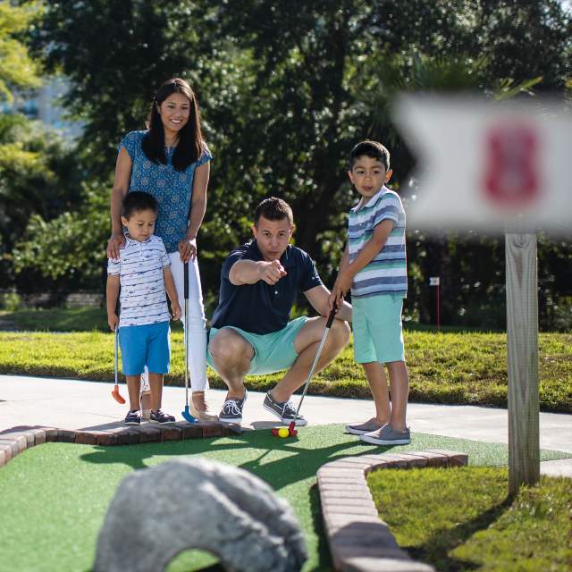 Omni Orlando Resort at ChampionsGate family minigolf
