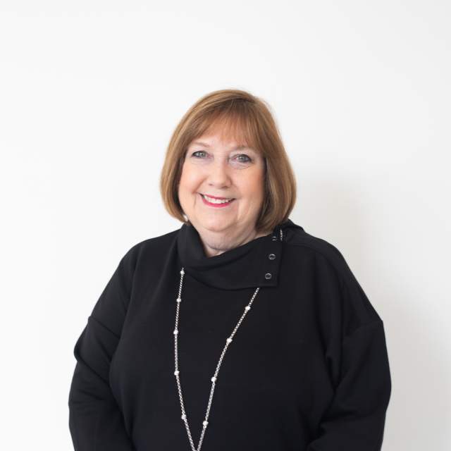 Deanna Adam Volunteer Headshot