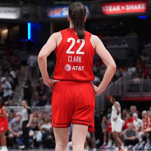 Indiana Fever #22