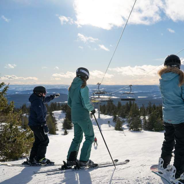 Flott vær og skiforhold på Sjusjøen Skisenter