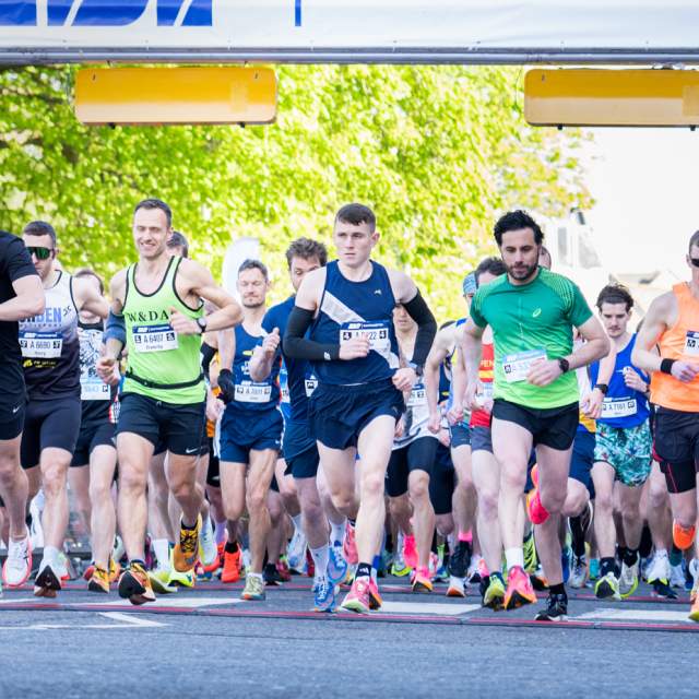 Start of the Southampton marathon